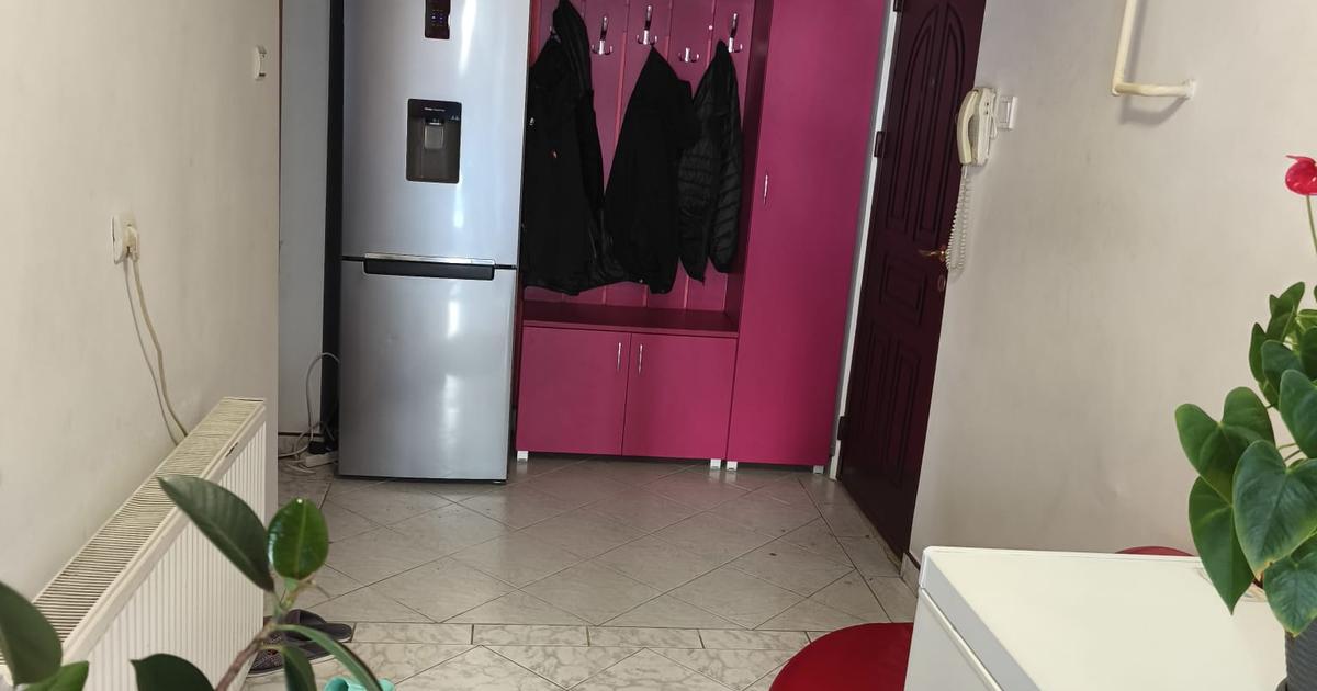 Apartament semidecomandat cu 2 camere în zona Central, Botoșani