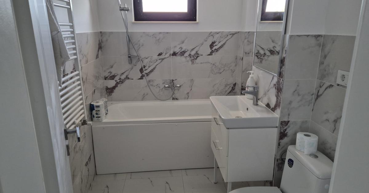 Apartament 65 mp cu 2 camere în zona Central, Botoșani