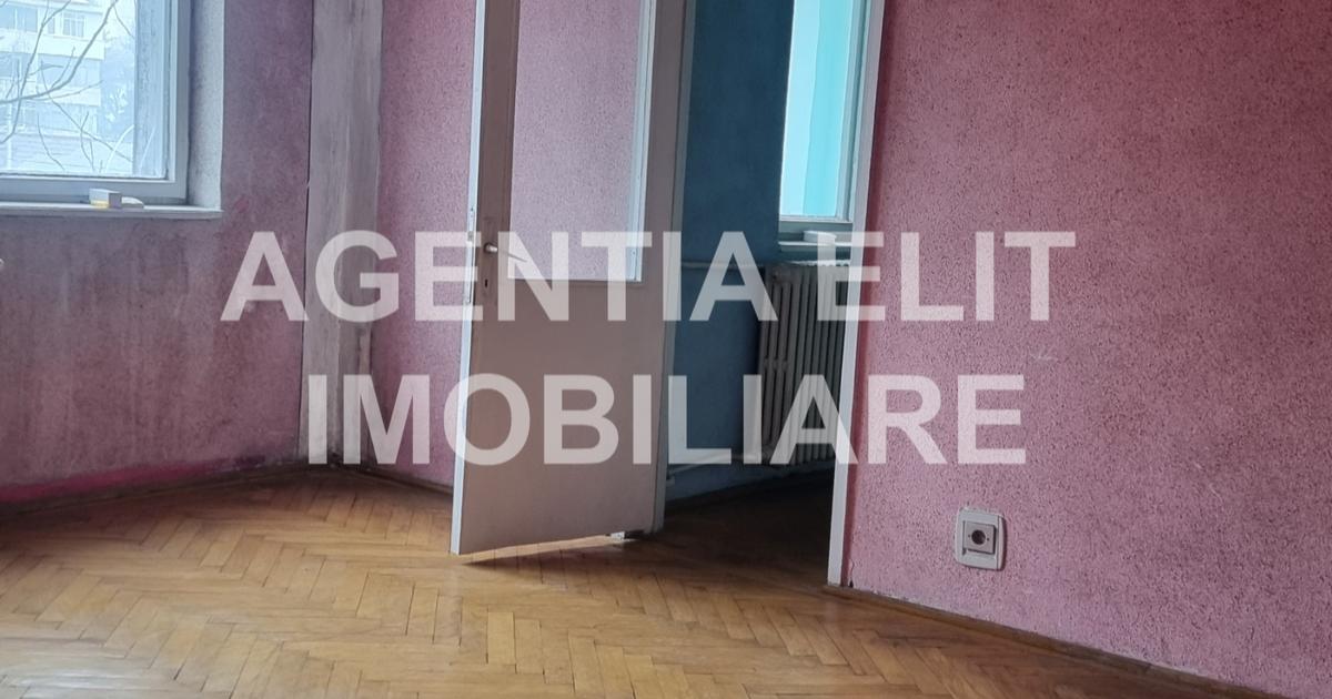 Apartament semidecomandat cu 2 camere în zona Central, Botoșani