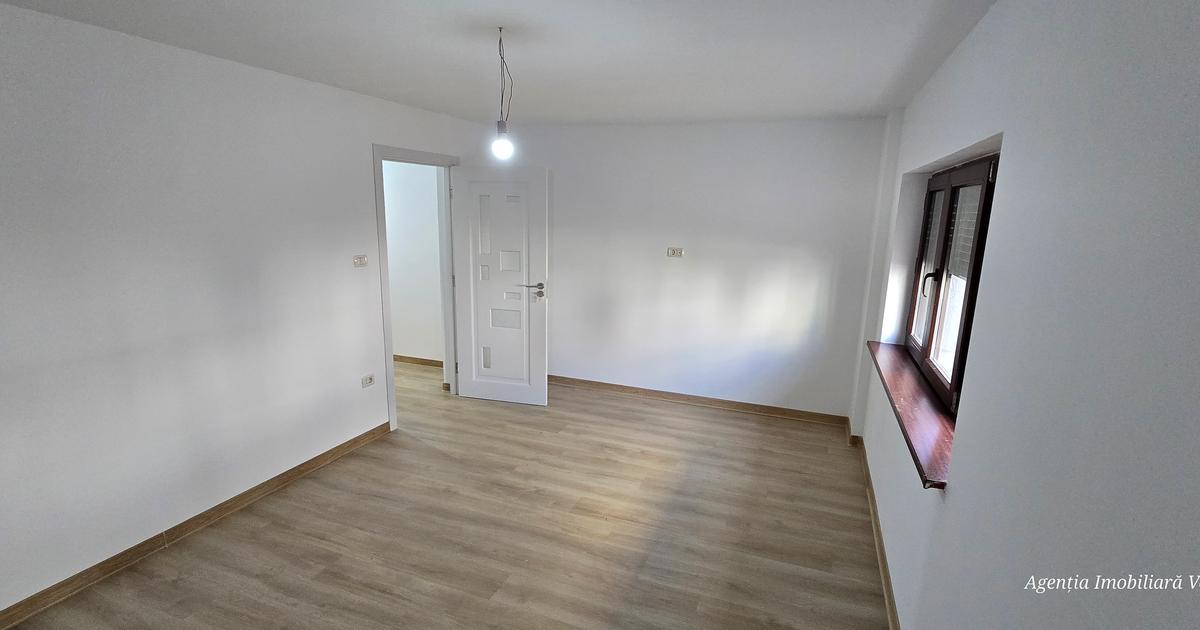 Apartament cu 2 camere în zona Central, Botoșani