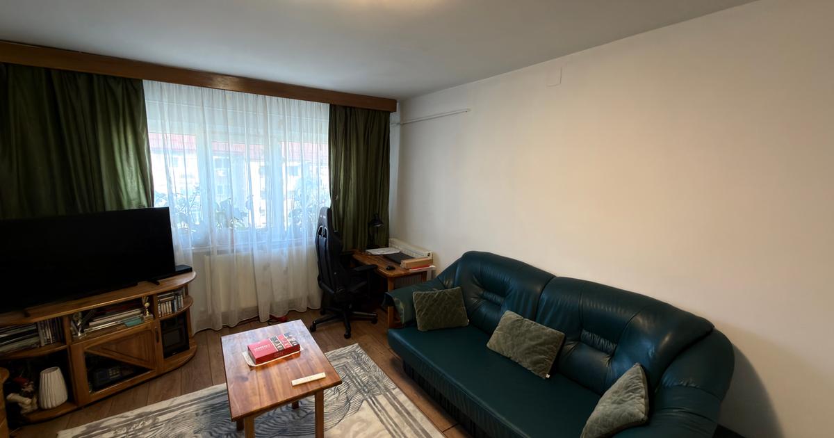 Apartament cu 3 camere în zona Central, Botoșani