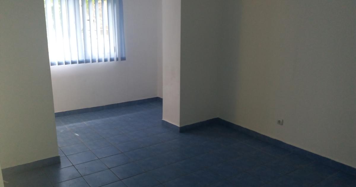 Apartament 60 mp cu 3 camere în zona Central, Botoșani