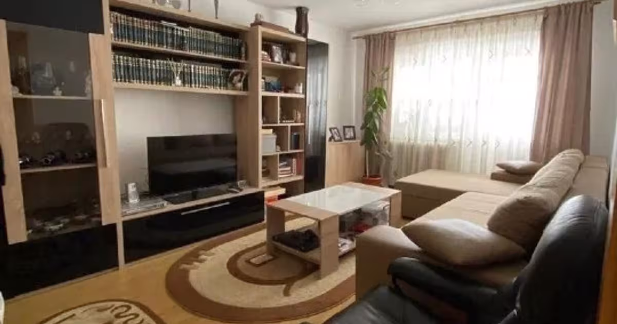 Apartament decomandat cu 6 camere în zona Central, Botoșani