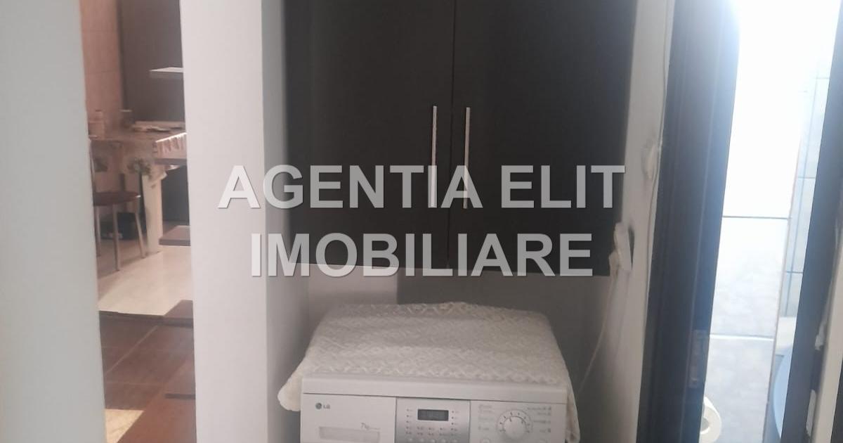 Apartament decomandat cu 3 camere în zona Central, Botoșani