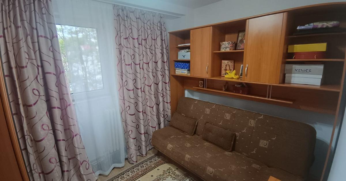 Apartament cu 4 camere în zona Ultracentral, Botoșani