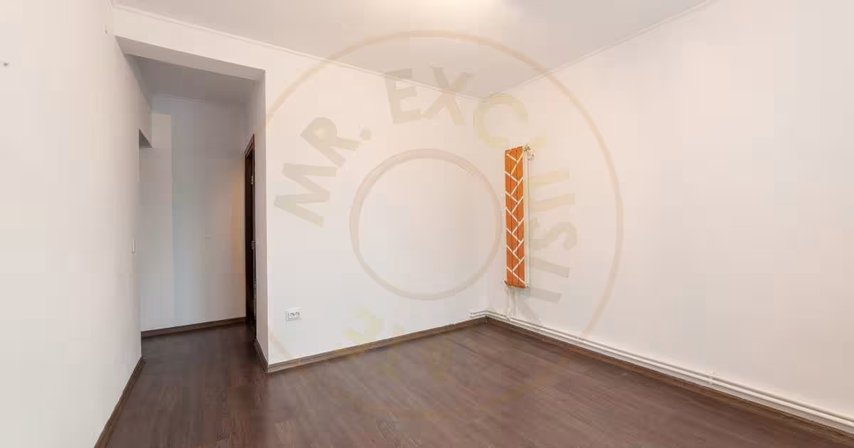 Apartament decomandat cu 4 camere în Bradu