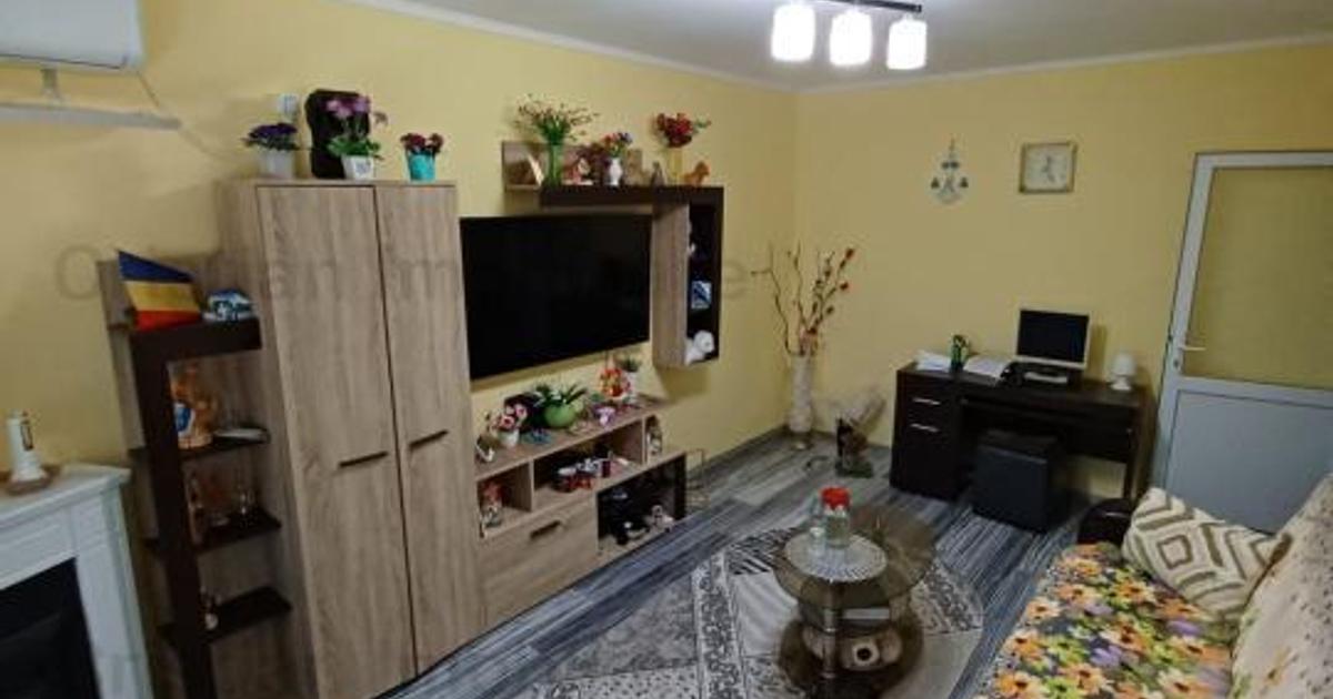 Apartament decomandat cu 2 camere în zona Apollo, Brăila
