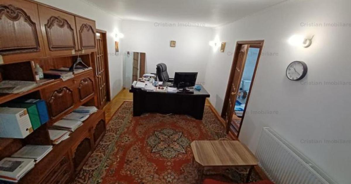 Apartament semidecomandat cu 2 camere în zona Apollo, Brăila