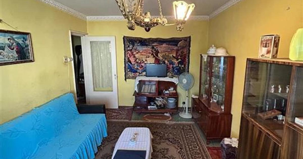 Apartament decomandat cu 3 camere în zona Apollo, Brăila