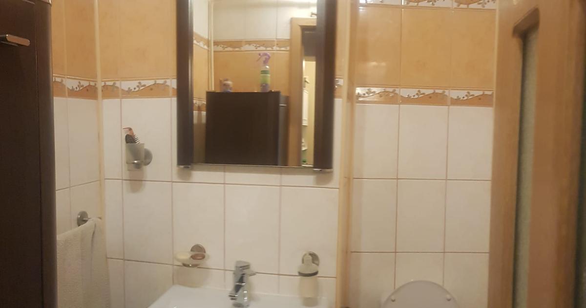 Apartament decomandat cu 3 camere în zona Buzaului, Brăila