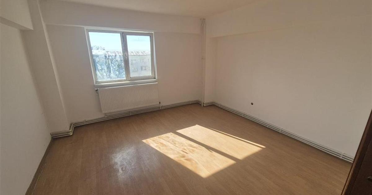 Apartament decomandat cu 2 camere în zona Călărași, Brăila