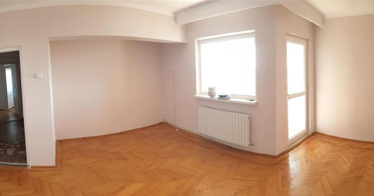 Apartament decomandat cu 3 camere în zona Călărași, Brăila