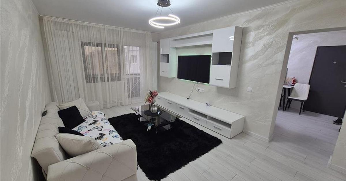 Apartament decomandat cu 3 camere în zona Calarași 4, Brăila