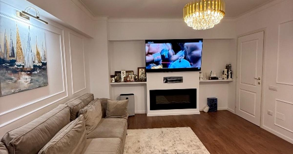 Apartament decomandat cu 3 camere în zona Central, Brăila