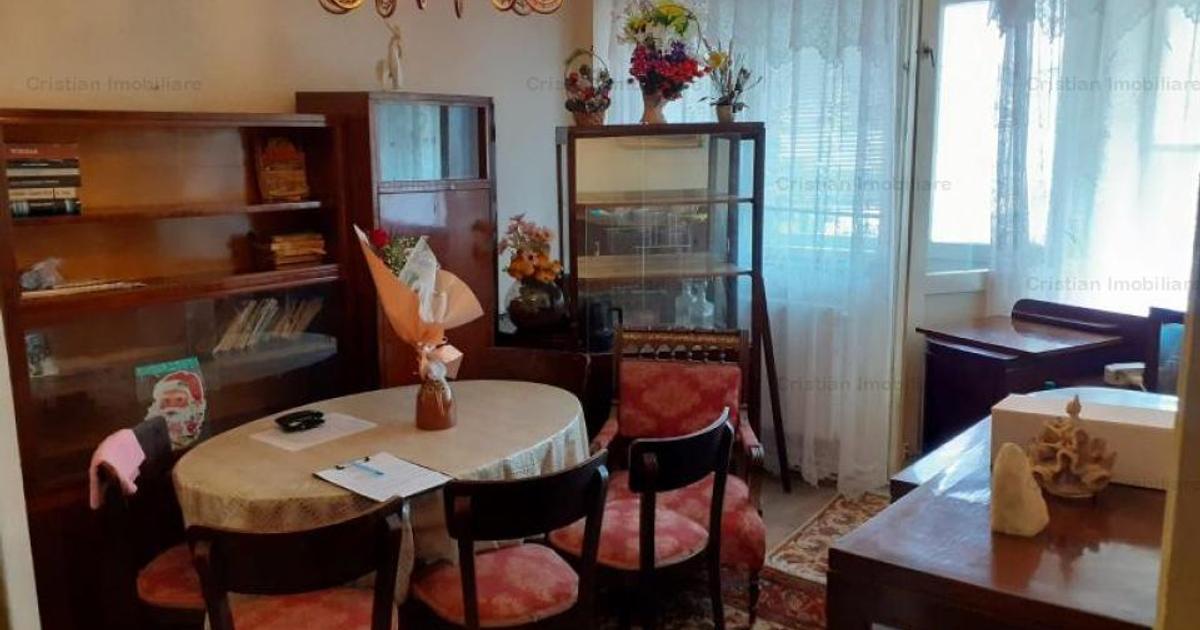 Apartament semidecomandat cu 3 camere în zona Gării, Brăila