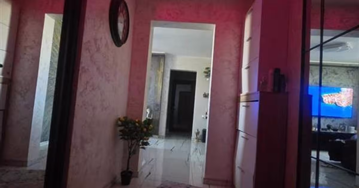 Apartament semidecomandat cu 2 camere în zona Hipodrom, Brăila