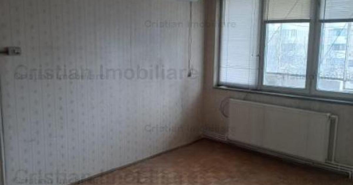 Apartament semidecomandat cu 3 camere în zona Independenței, Brăila