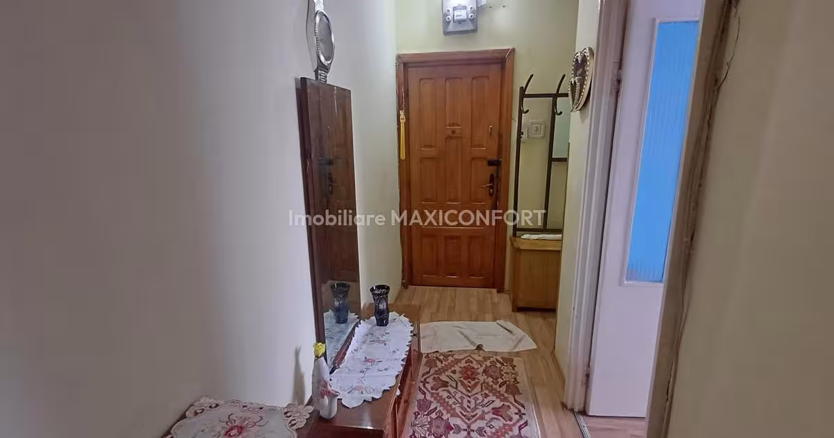 Apartament decomandat cu 2 camere în zona Marna, Brăila