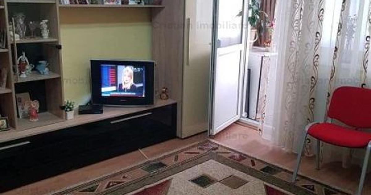 Apartament decomandat cu 3 camere în zona Obor, Brăila