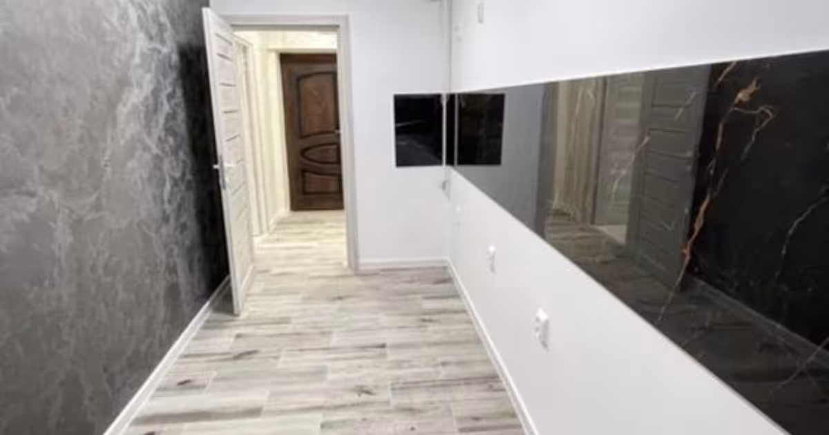 Apartament decomandat cu 2 camere în zona Republicii, Brăila