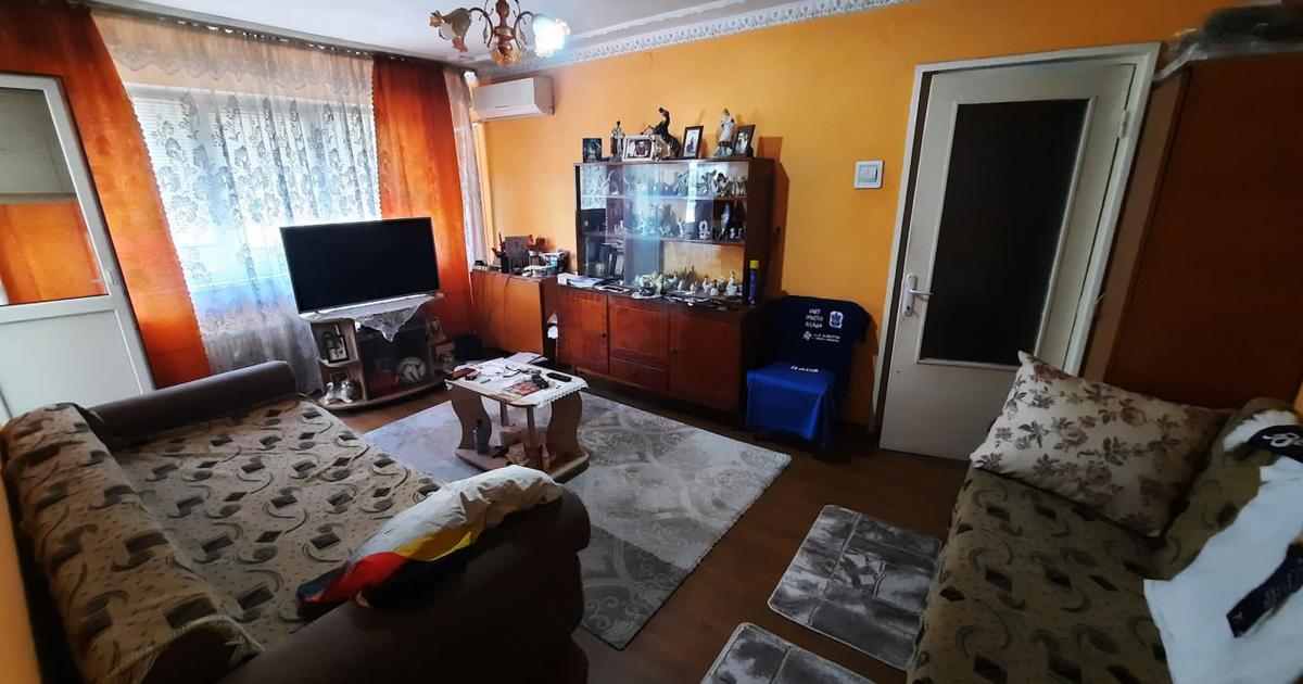 Apartament semidecomandat cu 2 camere în zona Viziru 1, Brăila