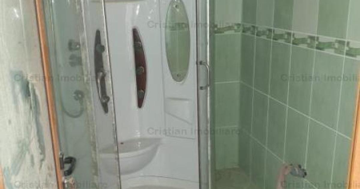 Apartament semidecomandat cu 3 camere în zona Viziru 1, Brăila