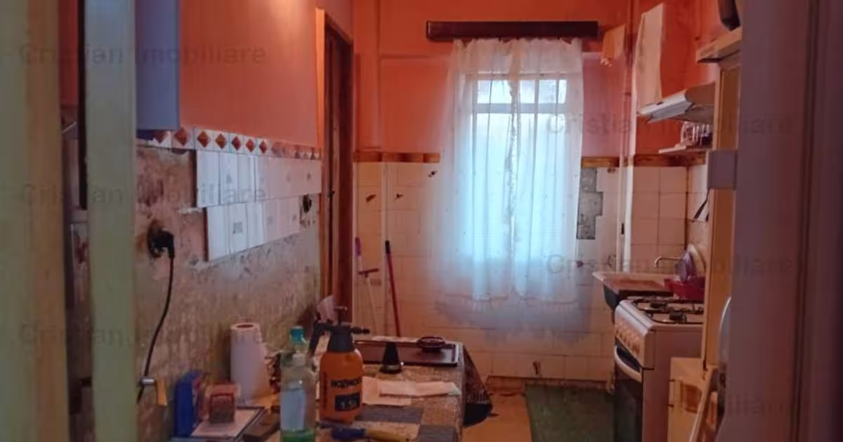Apartament semidecomandat cu 2 camere în zona Viziru 3, Brăila
