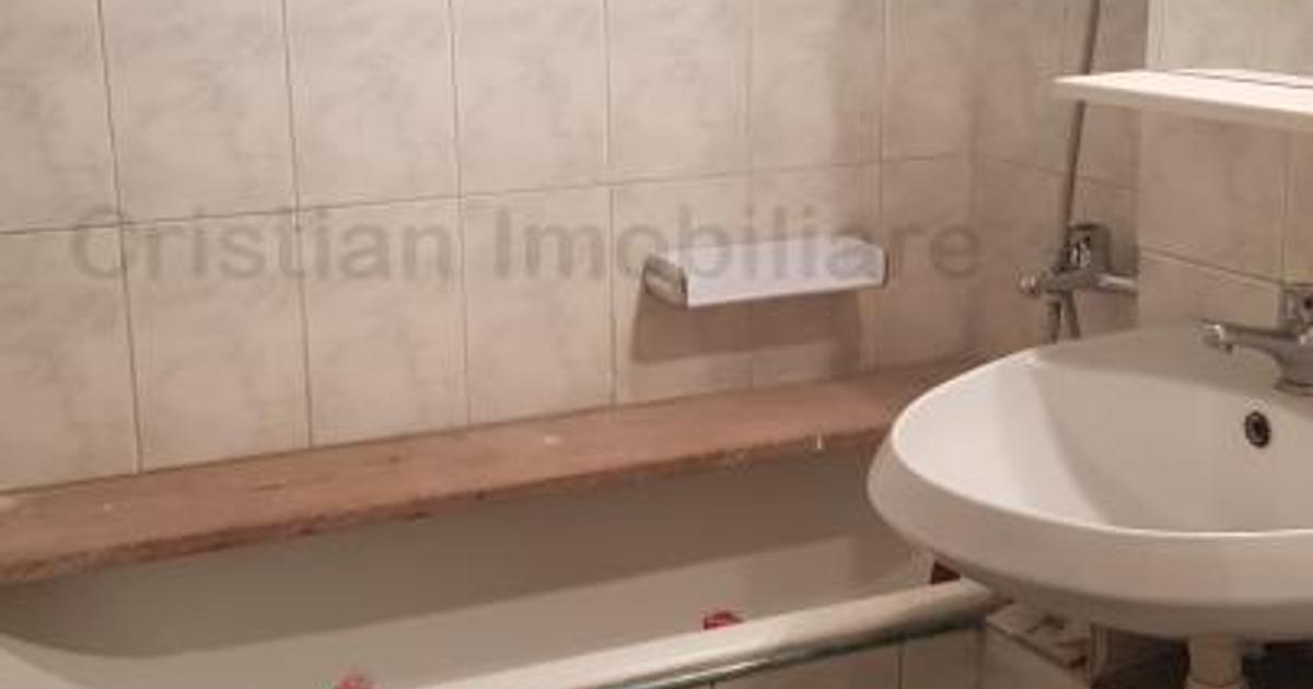Apartament decomandat cu 3 camere în zona Viziru 3, Brăila