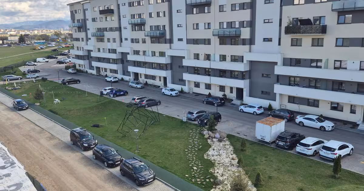 Apartament decomandat cu 2 camere în zona 13 Decembrie, Brașov