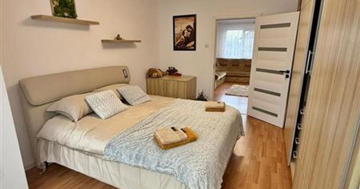 Apartament semidecomandat cu 3 camere în zona Astra, Brașov