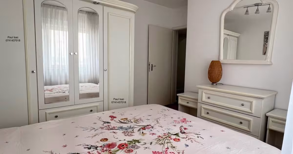 Apartament decomandat cu 3 camere în zona Central, Brașov