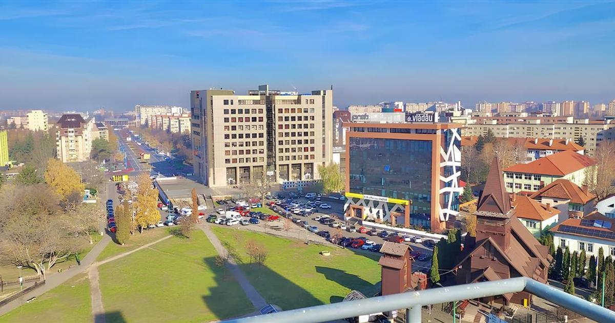 Apartament decomandat cu 2 camere în zona Centrul Civic, Brașov