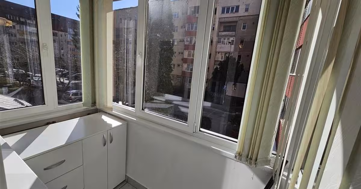 Apartament semidecomandat cu 2 camere în zona Gării, Brașov