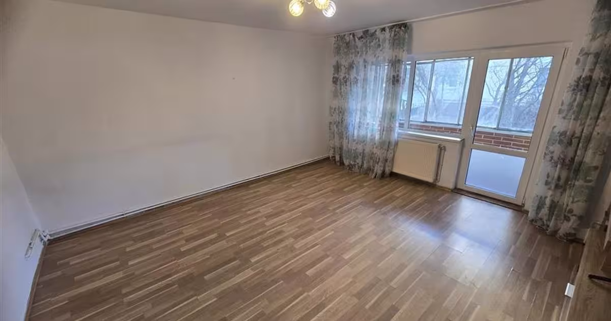 Apartament decomandat cu 3 camere în zona Gemenii, Brașov