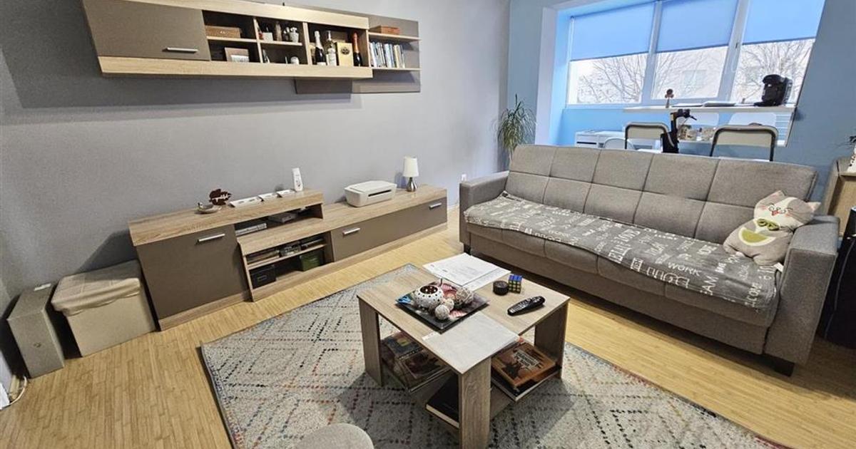 Apartament decomandat cu 2 camere în zona Griviței, Brașov
