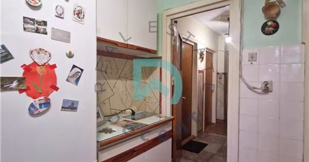 Apartament circular cu 3 camere în zona Scriitorilor, Brașov