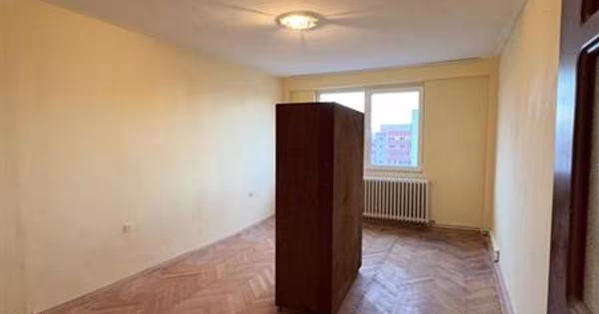 Apartament decomandat cu 3 camere în zona Vlahuță, Brașov