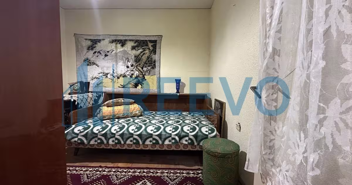 Apartament decomandat cu 3 camere în zona Central, Buhuși