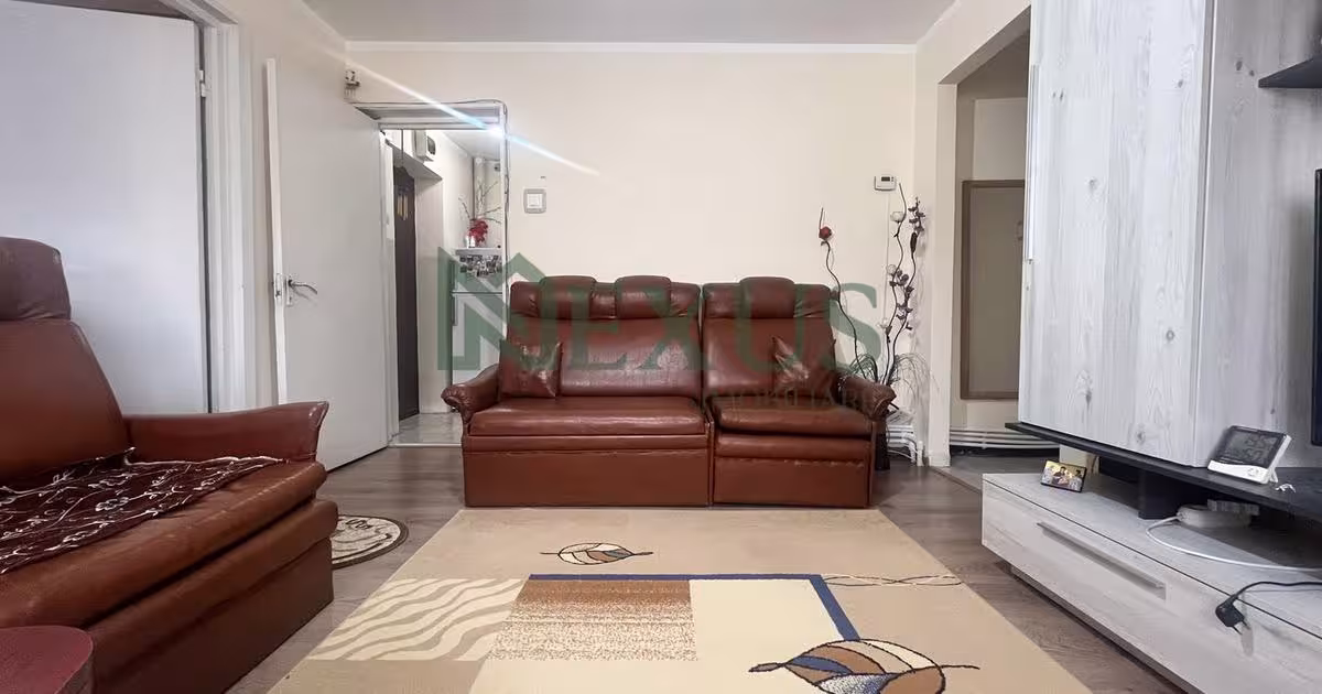 Apartament nedecomandat cu 3 camere în zona Nord, Buhuși