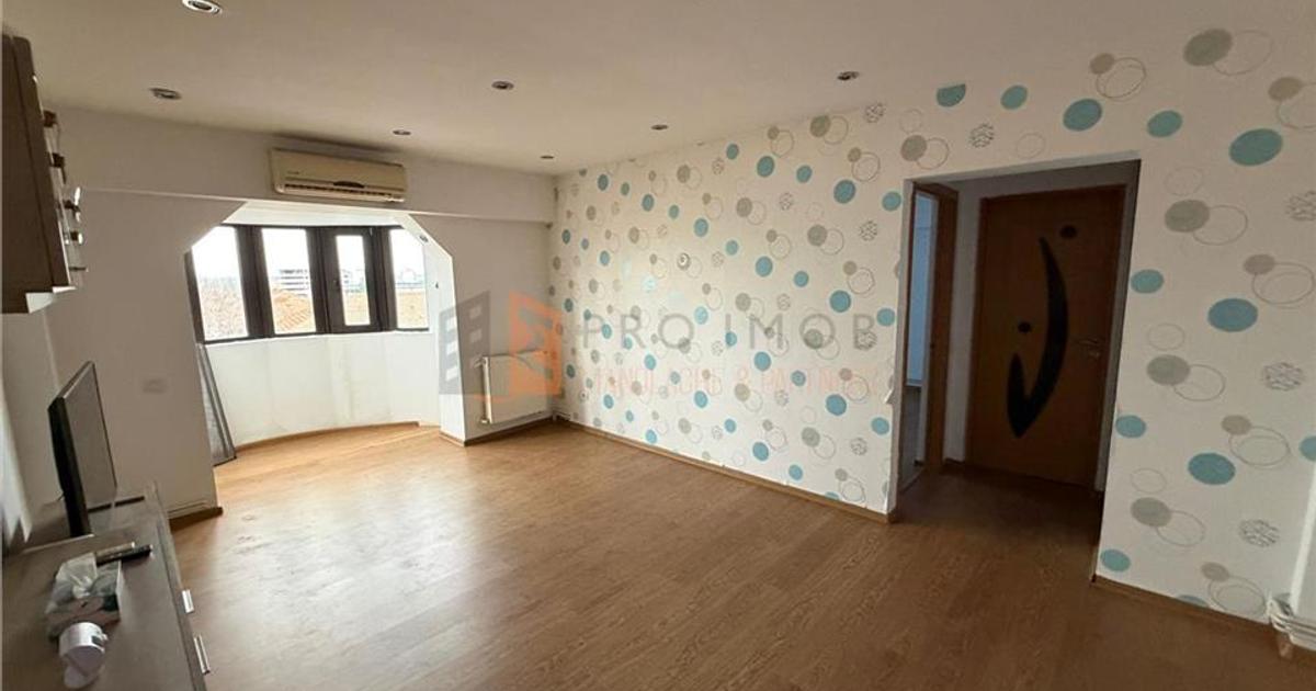 Apartament decomandat cu 4 camere în zona 1 Decembrie, Buzău