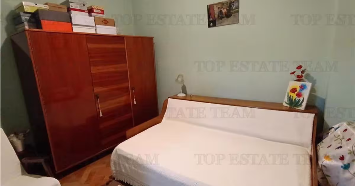 Apartament decomandat cu 4 camere în zona Central, Buzău