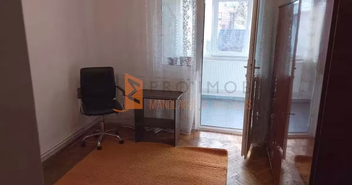 Apartament decomandat cu 3 camere în zona Dorobanți 1, Buzău