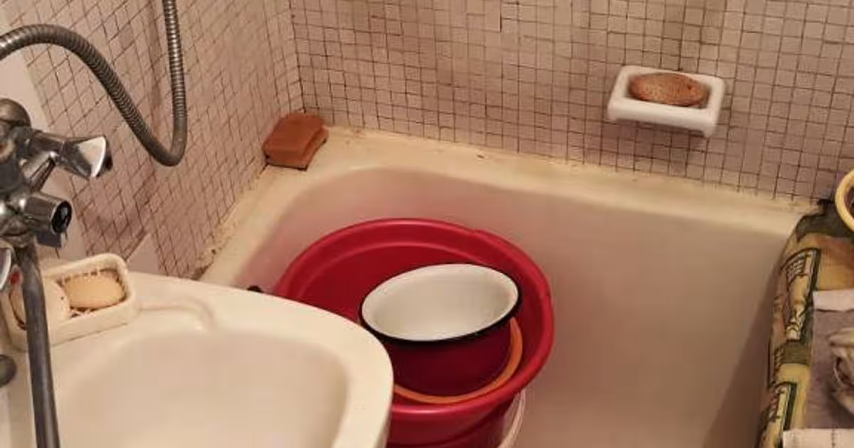 Apartament nedecomandat cu 2 camere în zona Micro 14, Buzău
