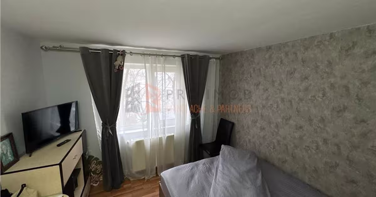 Apartament decomandat cu 3 camere în zona Micro 5, Buzău