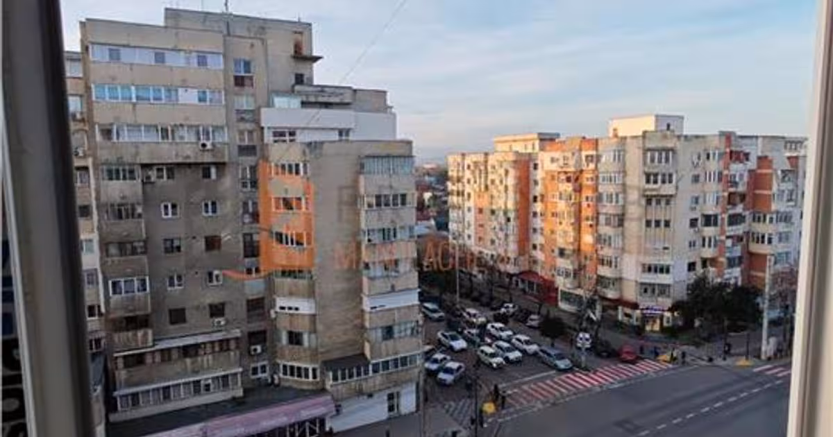 Apartament decomandat cu 4 camere în zona Unirii Sud, Buzău