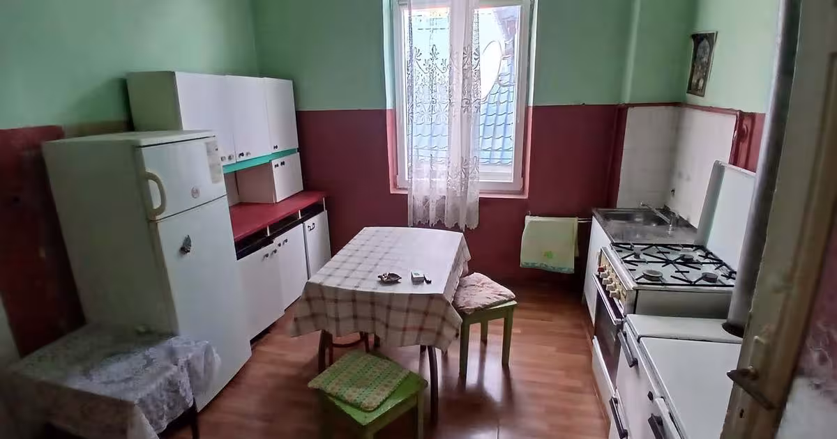 Apartament 100 mp cu 2 camere în zona Ultracentral, Caransebeș