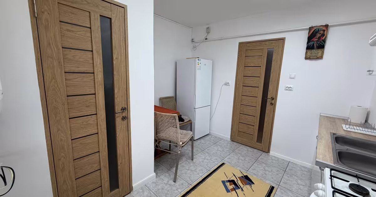 Apartament decomandat cu 3 camere în zona Nord, Carei