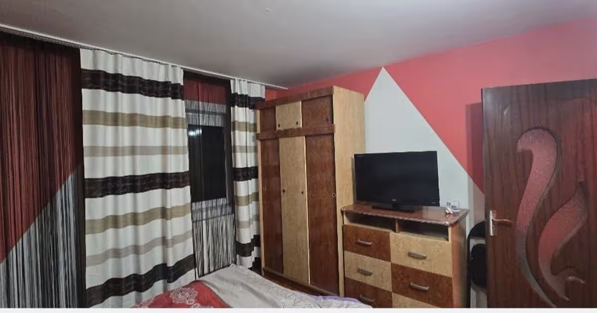 Apartament decomandat cu 2 camere în zona Central, Turceni