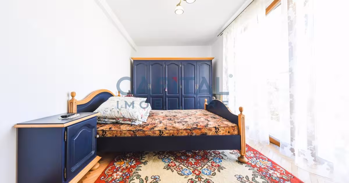 Apartament semidecomandat cu 3 camere în zona Andrei Mureșanu, Cluj-Napoca