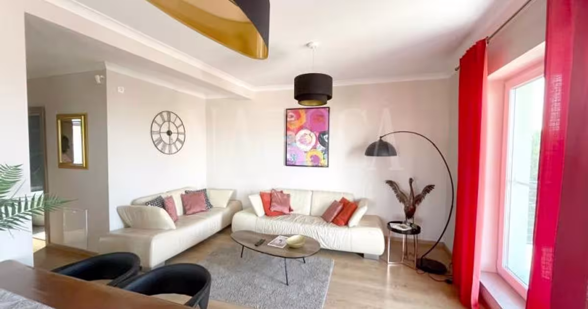 Apartament semidecomandat cu 5 camere în zona Andrei Mureșanu, Cluj-Napoca